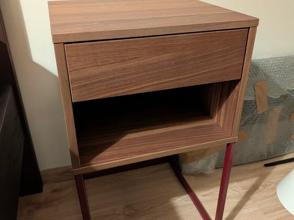 VIKHAMMER bedside table